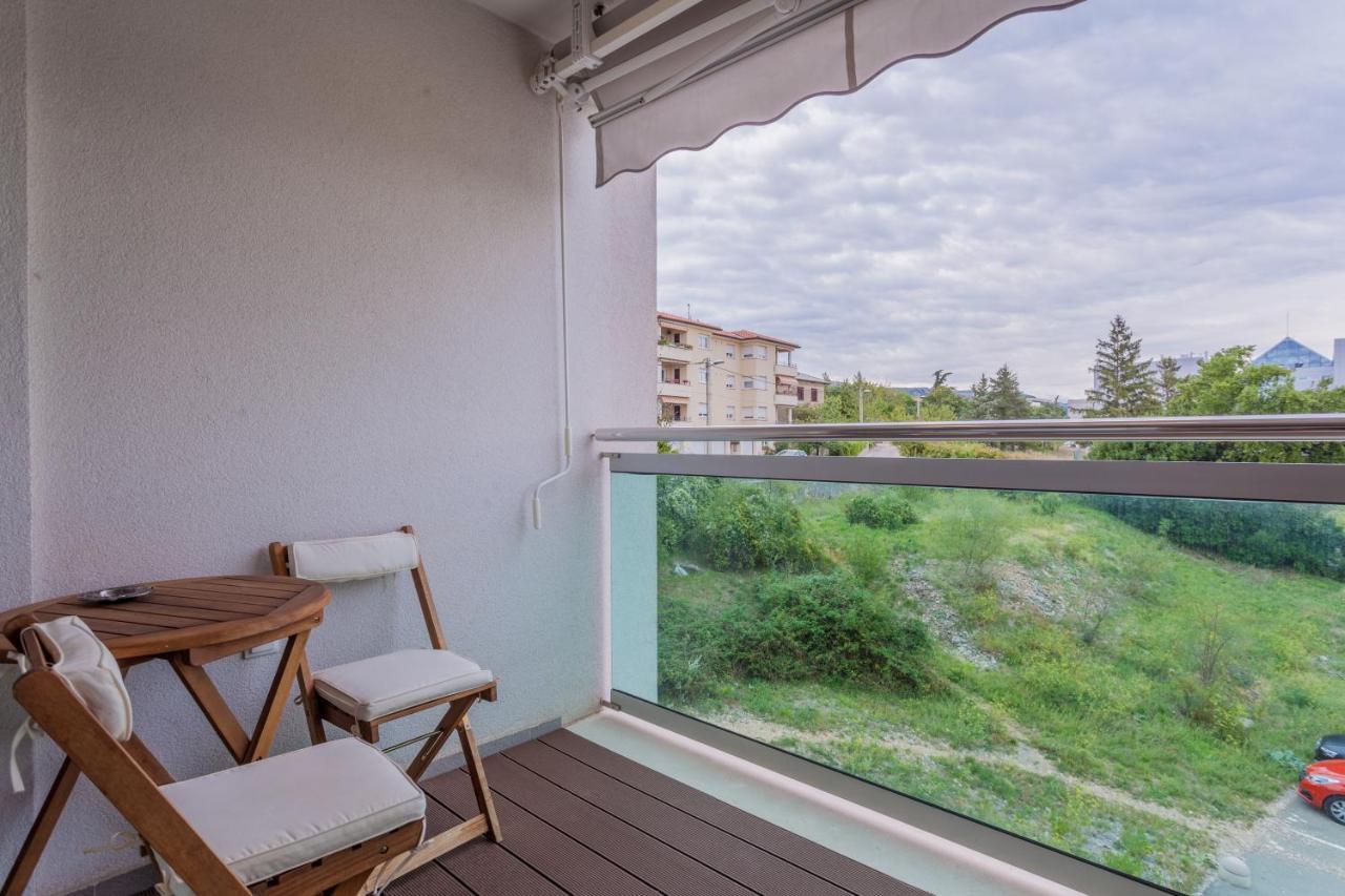 Apartman Laura غييكا المظهر الخارجي الصورة